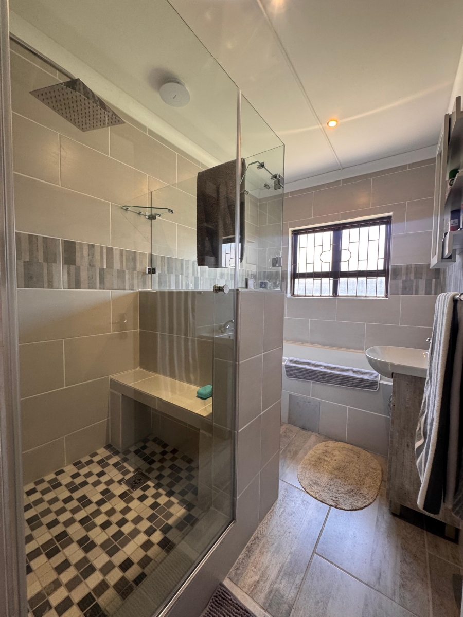 2 Bedroom Property for Sale in Strand South Western Cape